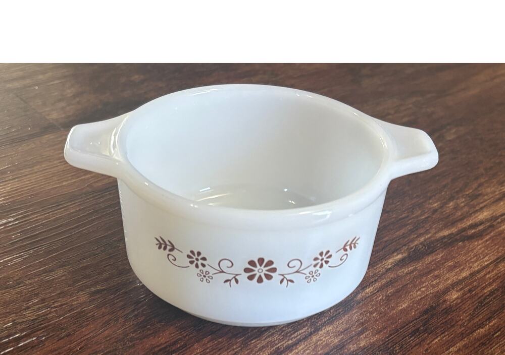 Vintage Dynaware Pyr O Rey Milk Glass Brown Daisy Mini Casserole Bowl Mexico 23